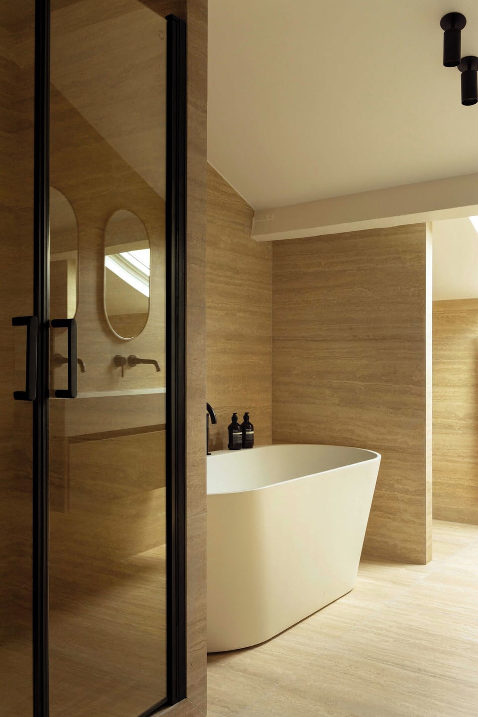 Apartment | Bathroom