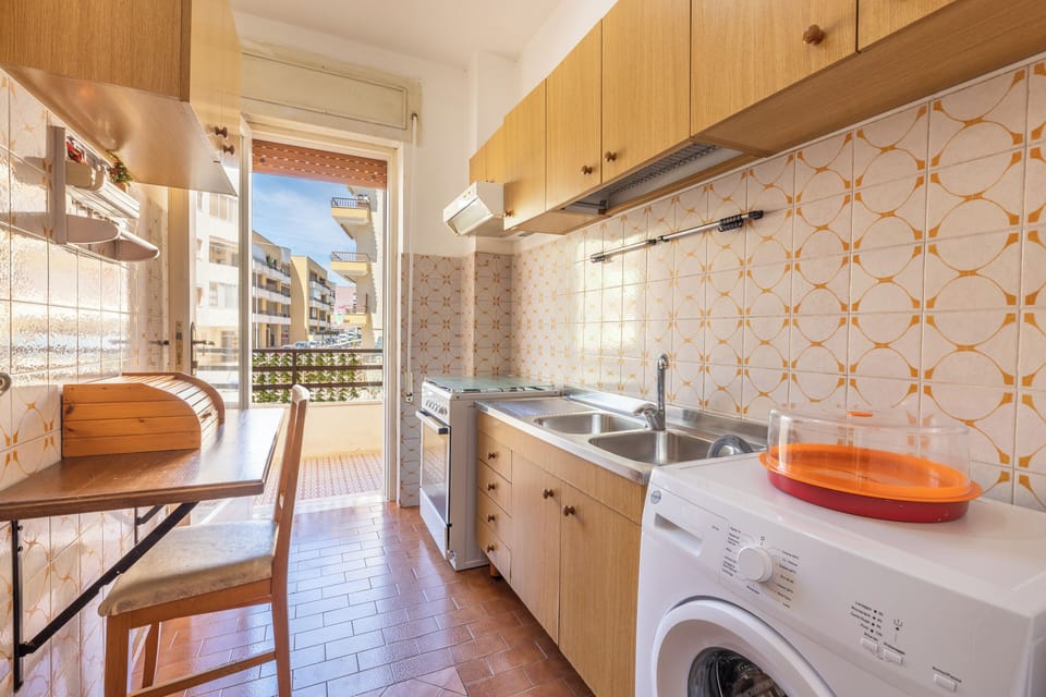 Apartment, Balcony, City View | Private kitchen | Fridge, oven, stovetop, cookware/dishes/utensils