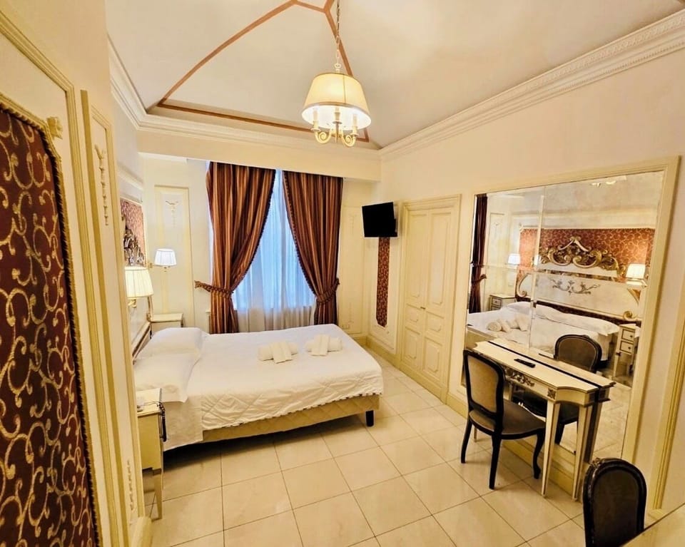 In-room safe, desk, laptop workspace, WiFi (free)