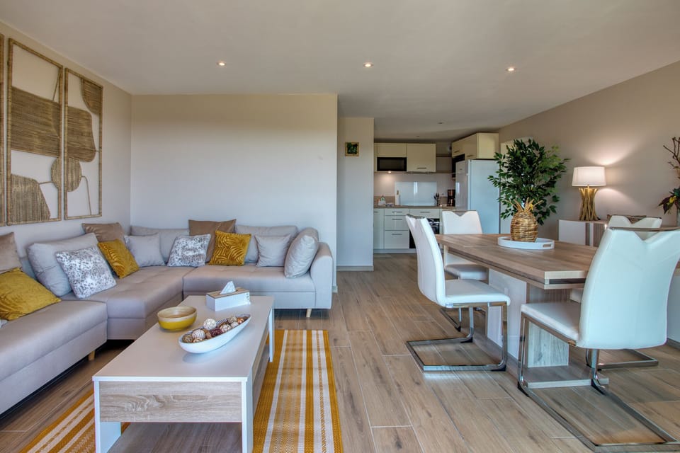 Comfort Apartment, Valley View | Living area | 120-cm flat-screen TV with cable channels, TV