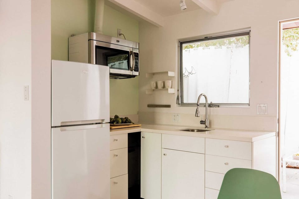 House (2 Bedrooms) | Private kitchen | Fridge, microwave, highchair, cookware/dishes/utensils
