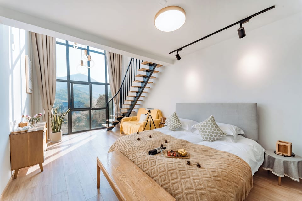 Comfort Loft, Hill View