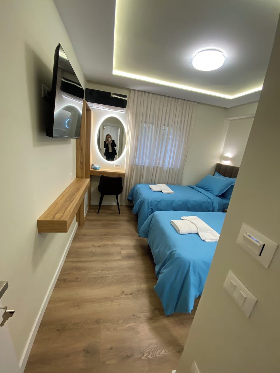 Standard Double or Twin Room | Desk, laptop workspace, blackout drapes, soundproofing