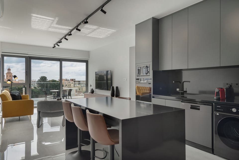Luxury Apartment, Sea View | Private kitchen | Coffee/tea maker, electric kettle, toaster