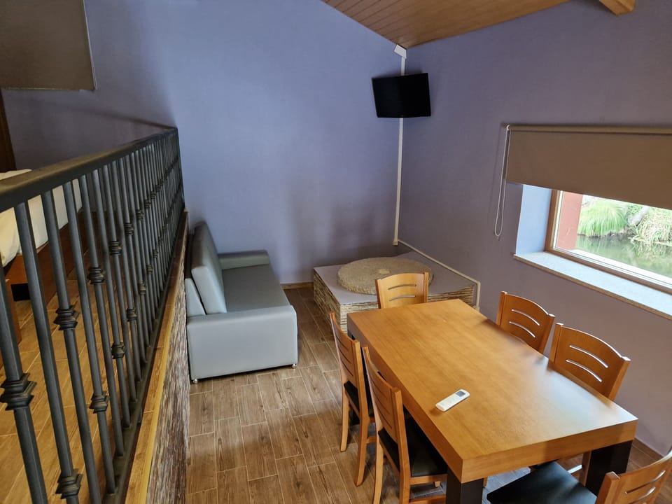 Standard Cottage, 1 Bedroom | Living area