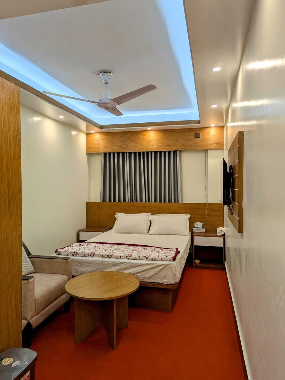 Deluxe Double Room, City View | In-room safe, desk, laptop workspace, free WiFi