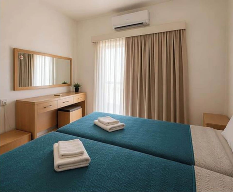 Apartment, 1 Bedroom | Desk, free WiFi, bed sheets