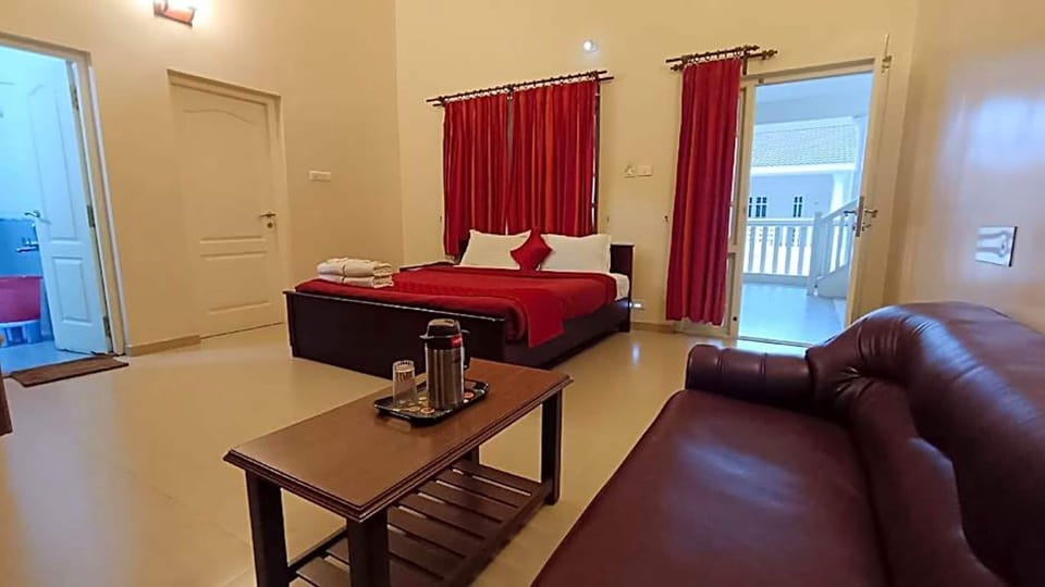 Premium Double Room | Desk, WiFi (free), bed sheets