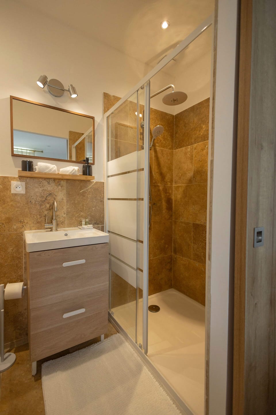 Superior Double or Twin Room, Ensuite, Garden View | Bathroom