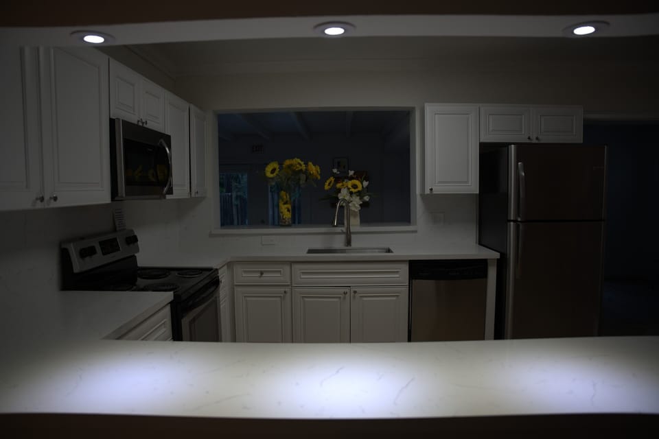 Fridge, microwave, oven, cookware/dishes/utensils