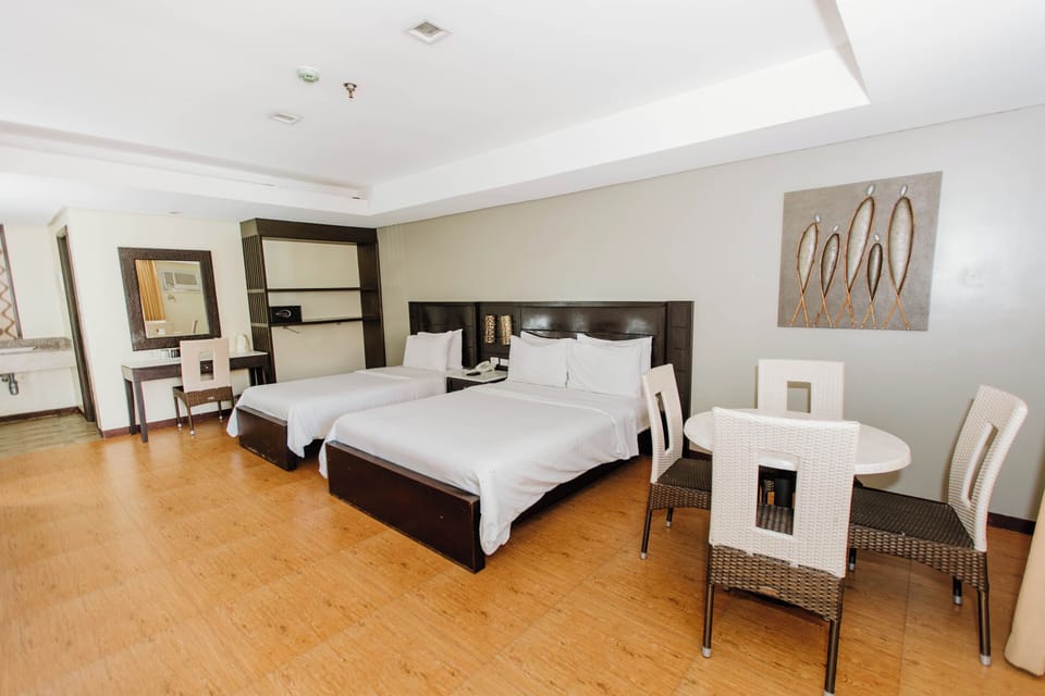 Premium Room, 1 Twin Bed, Pool View | Bed sheets