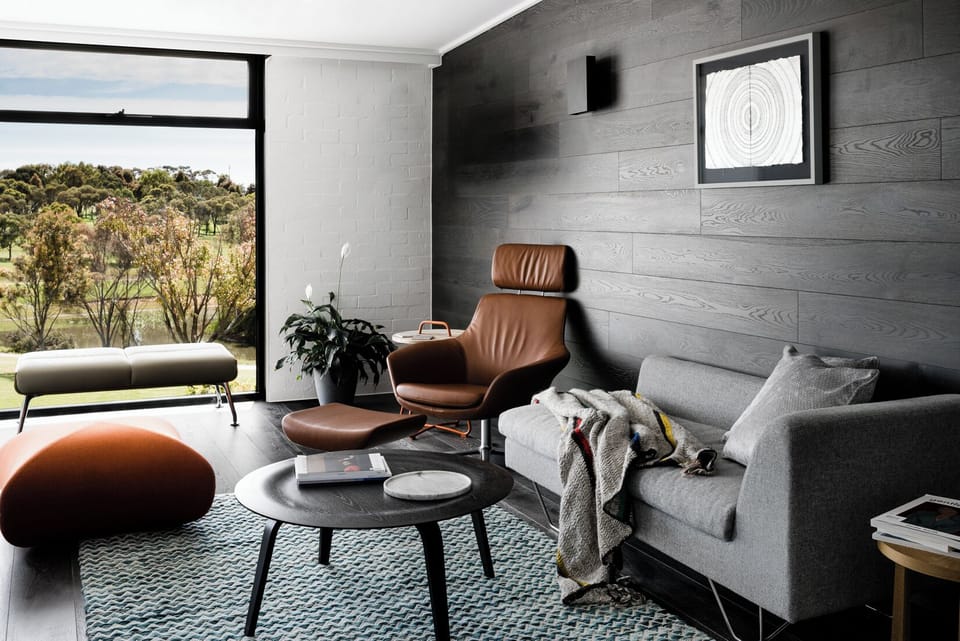 Suite, Non-Smoking | Bathroom | Shower, hair dryer, towels, soap