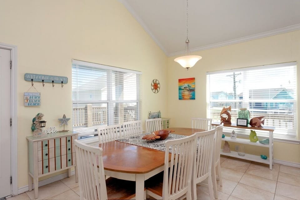 House, 3 Bedrooms | Dining