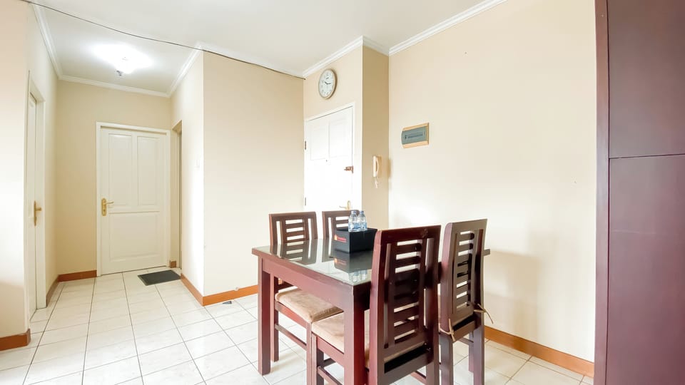 Standard Apartment | Dining room