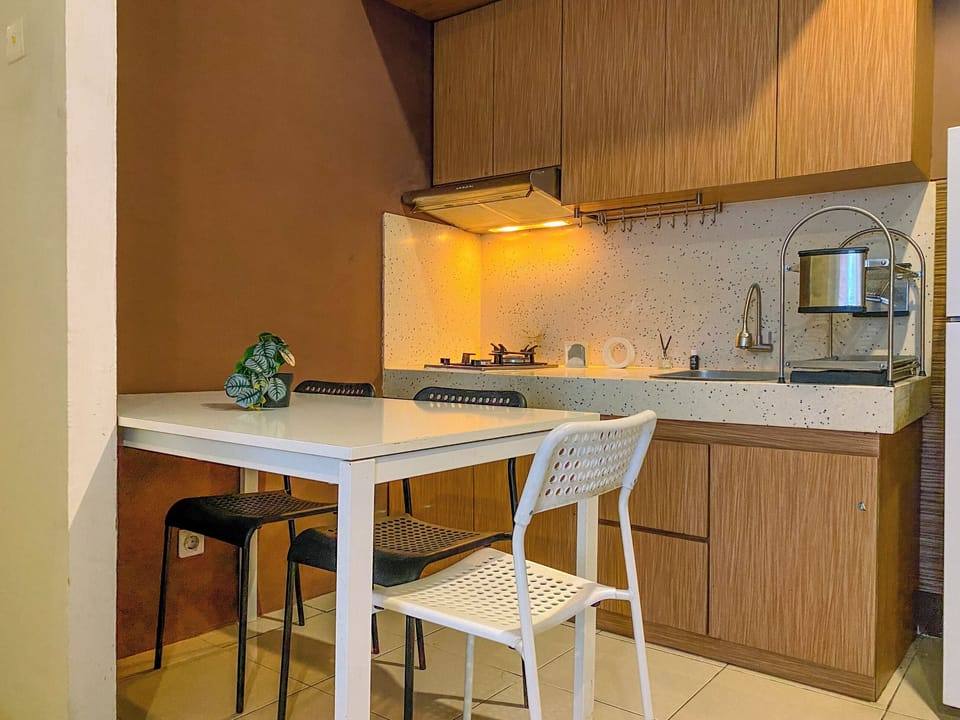 Standard Apartment | Dining room
