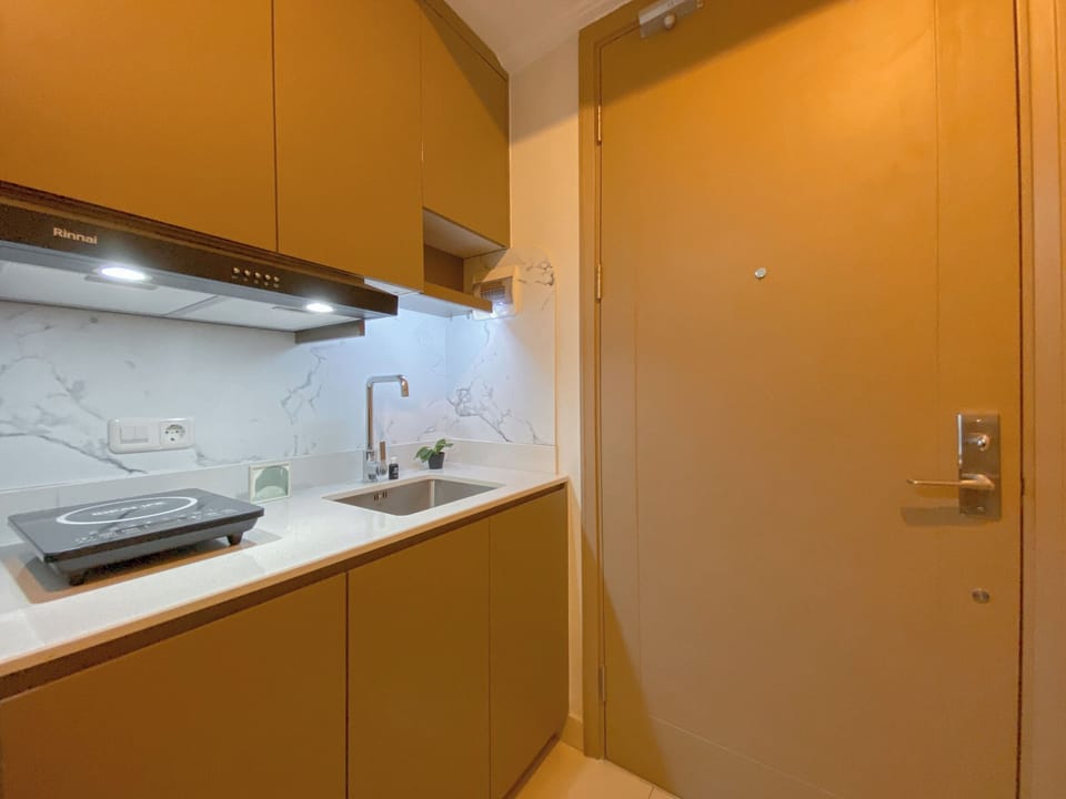 Apartment | Private kitchen | Fridge, microwave, stovetop, rice cooker