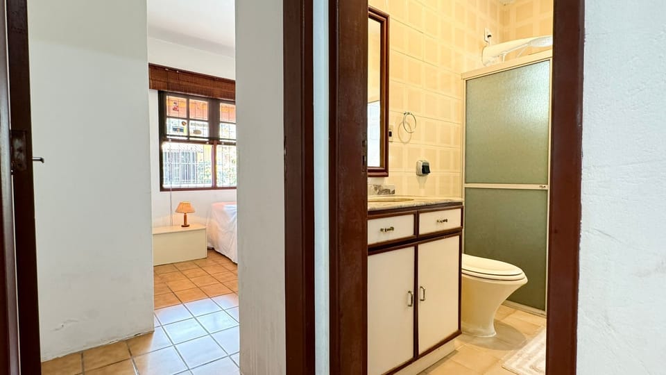 Casa Aconchegante a 100 metros da praia House in Florianopolis