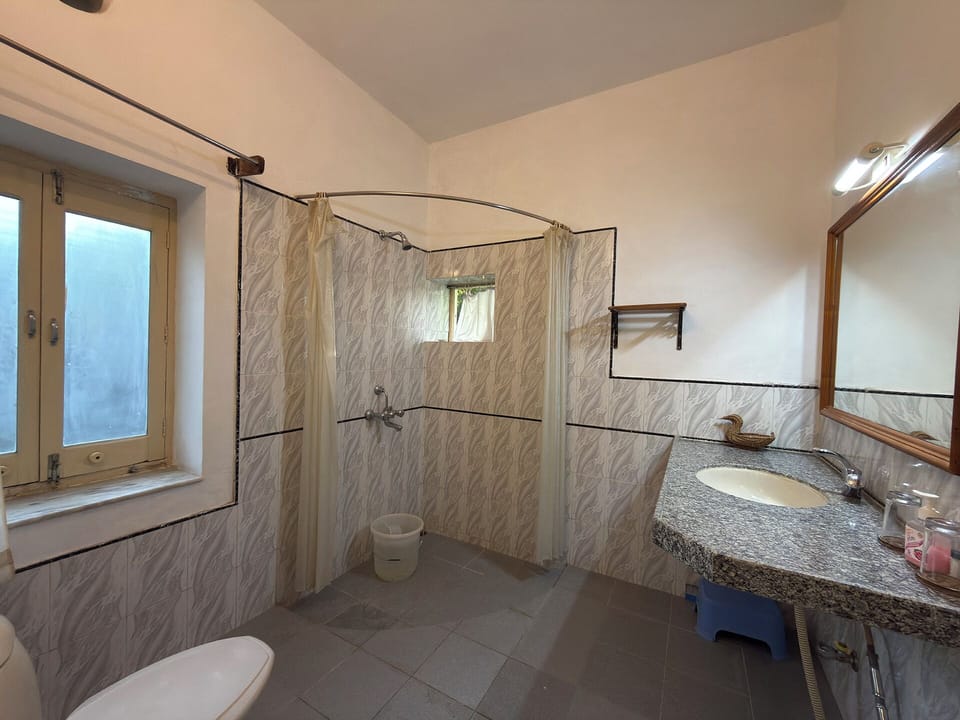 Heritage Cottage | Bathroom
