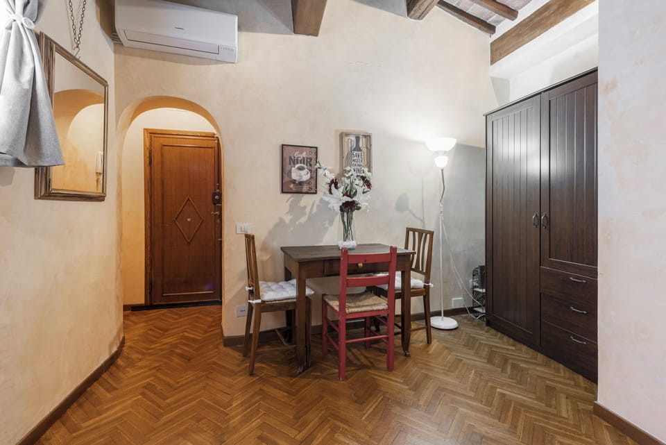 Basic Apartment | 1 bedroom, iron/ironing board, free WiFi