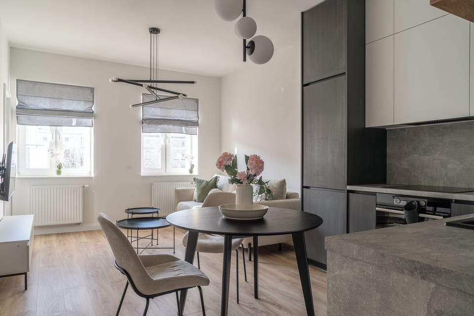 Apartment | Living room | Flat-screen TV