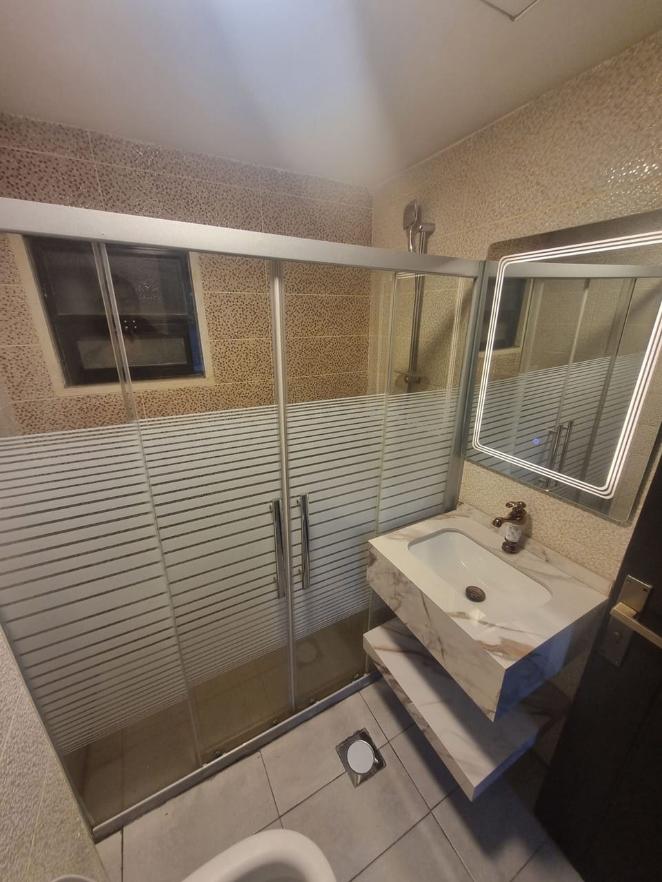 Charming Amman Apartment With Central Air-con & Street Parking Apartment in Africa