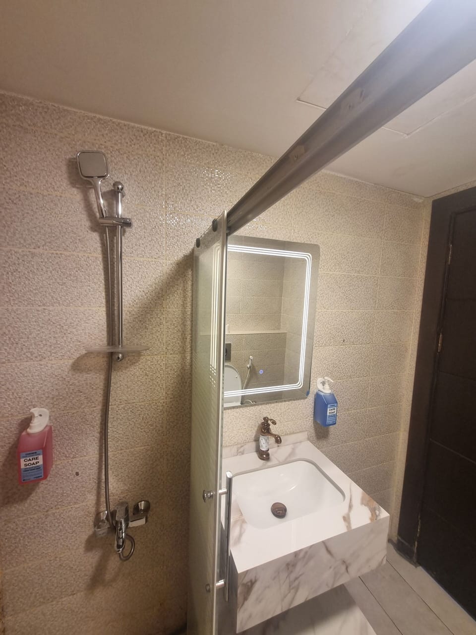 Charming Amman Apartment With Central Air-con & Street Parking Apartment in Africa