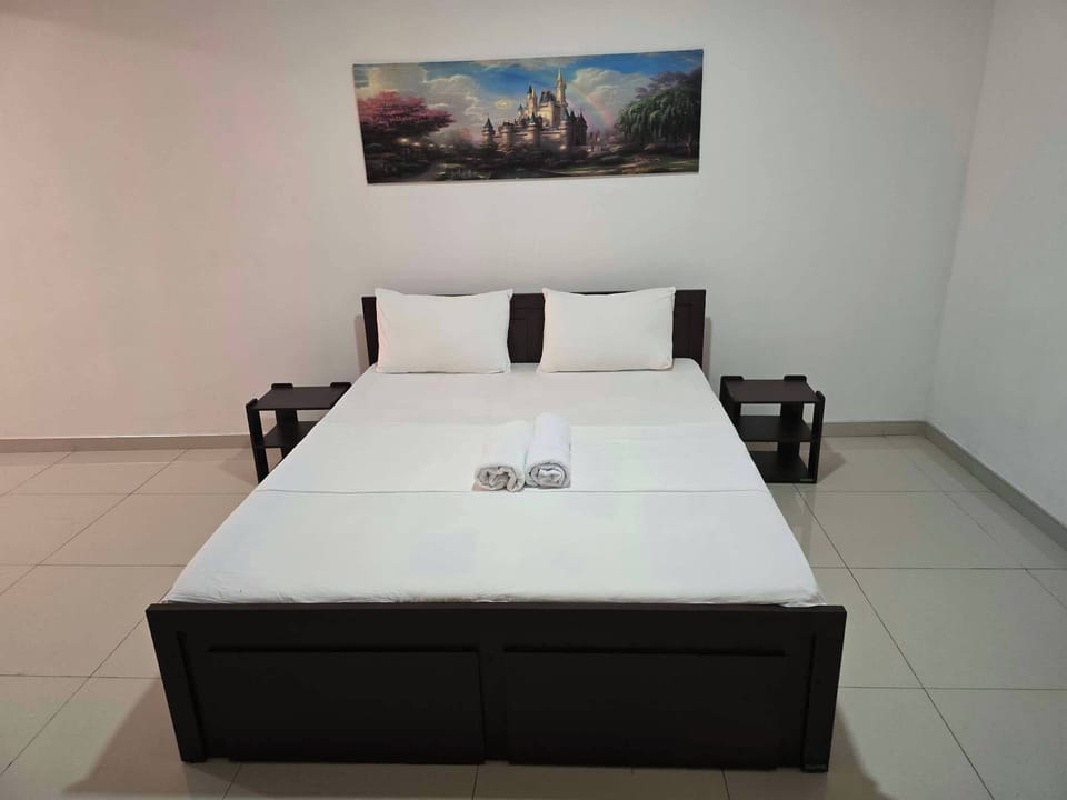 Room, 1 Bedroom, Accessible, Smoking | 1 bedroom