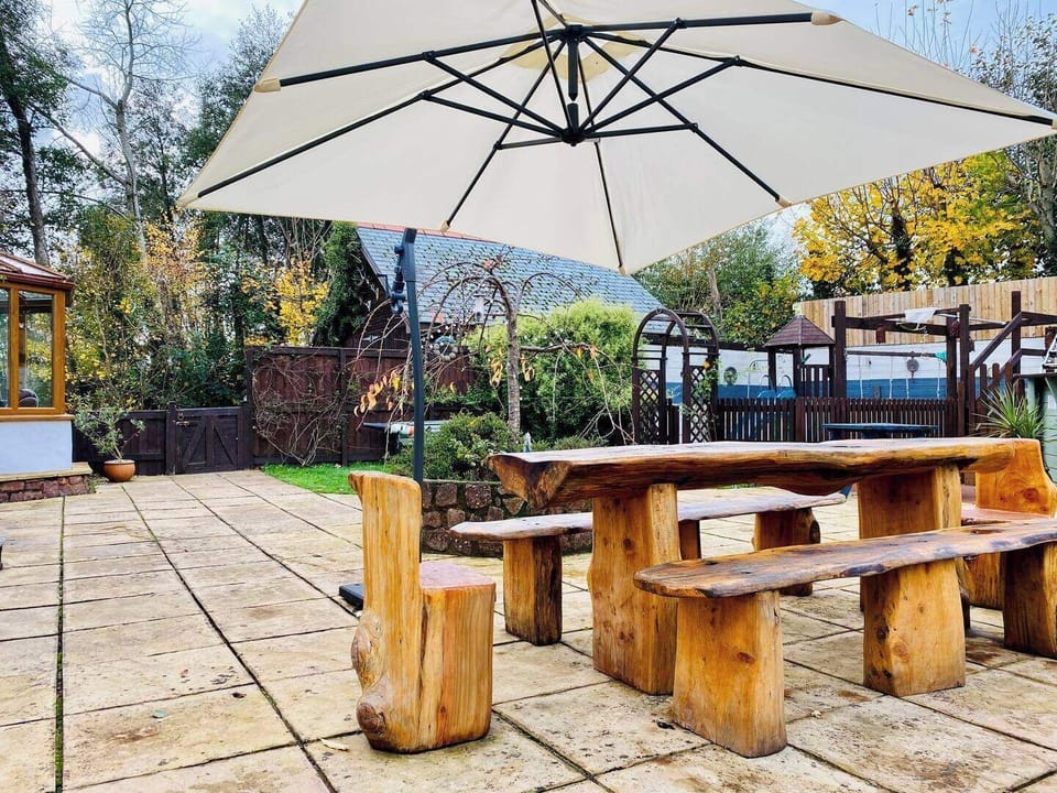 House | Outdoor dining