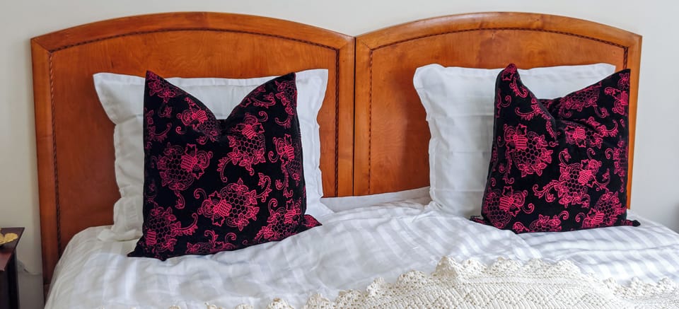 Standard Room, 1 Queen Bed | Free WiFi