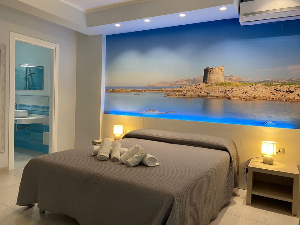 Double Room, Courtyard View | Free cribs/infant beds, free WiFi, bed sheets