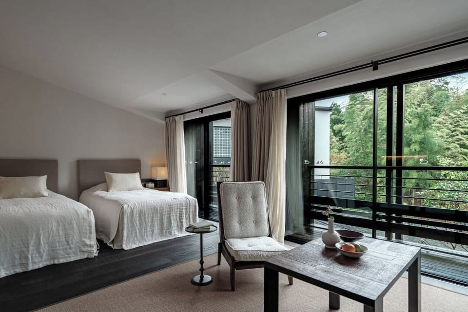 Signature Twin Room, Balcony, Mountain View | Premium bedding, down comforters, free minibar, individually decorated