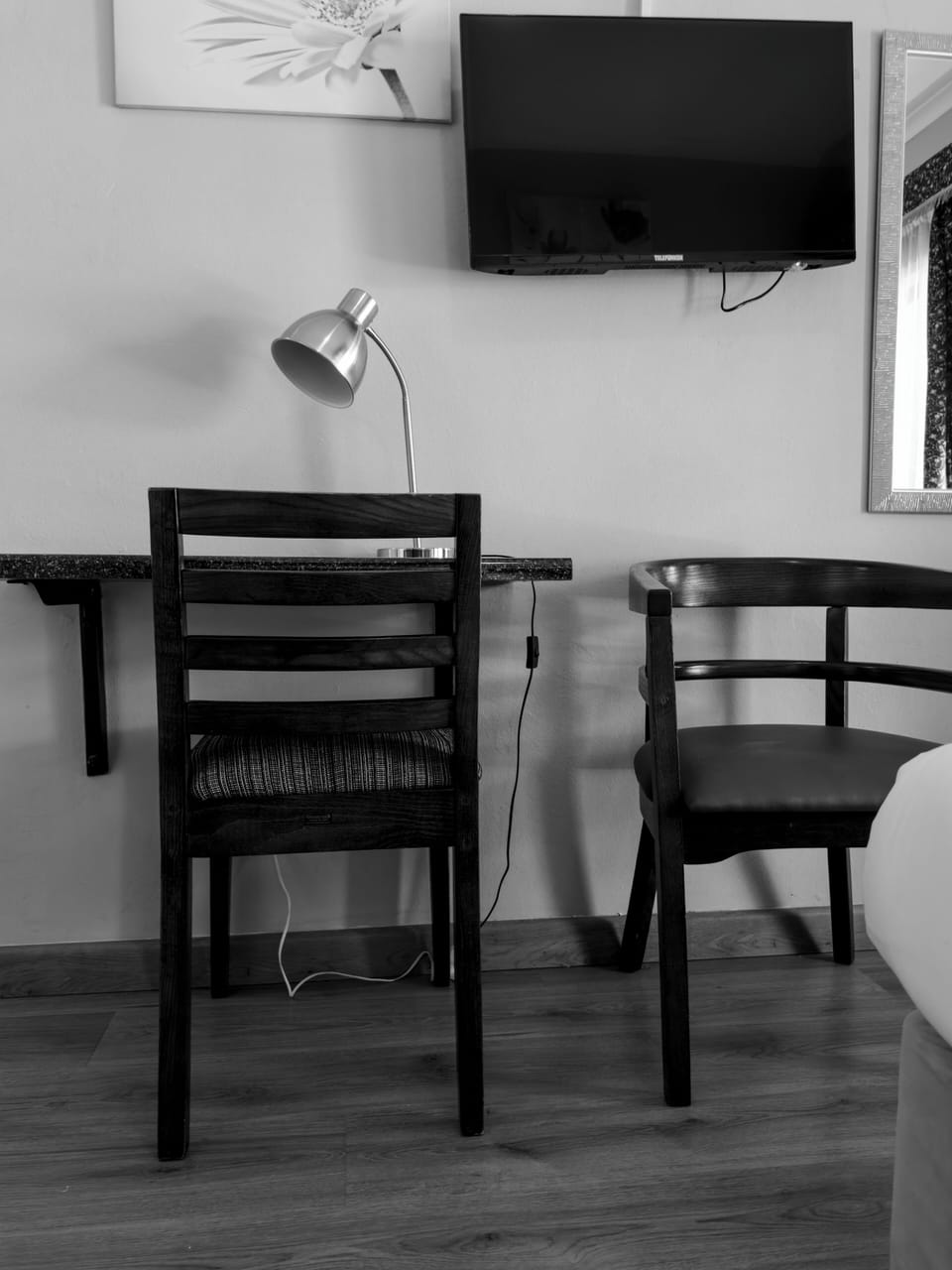 Standard Double Room Single Use | Iron/ironing board, WiFi (free)