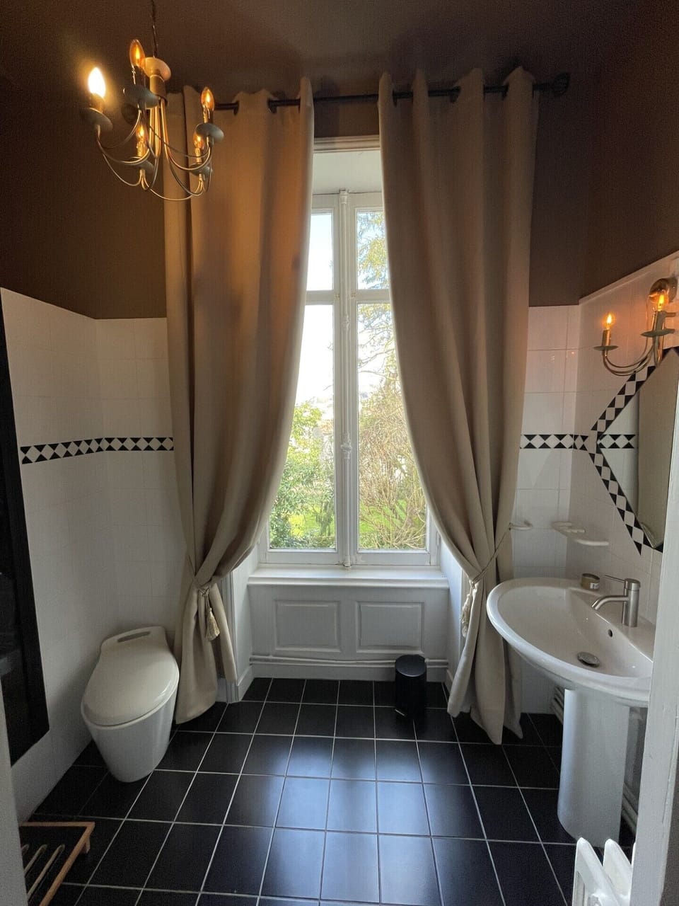Comfort Double Room, Ensuite, Valley View | Bathroom | Hair dryer, bathrobes, slippers, towels