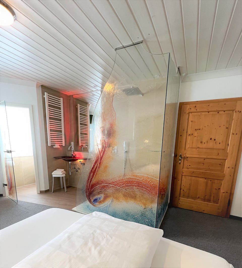 Classic Double Room | Bathroom | Shower, hair dryer, towels, soap