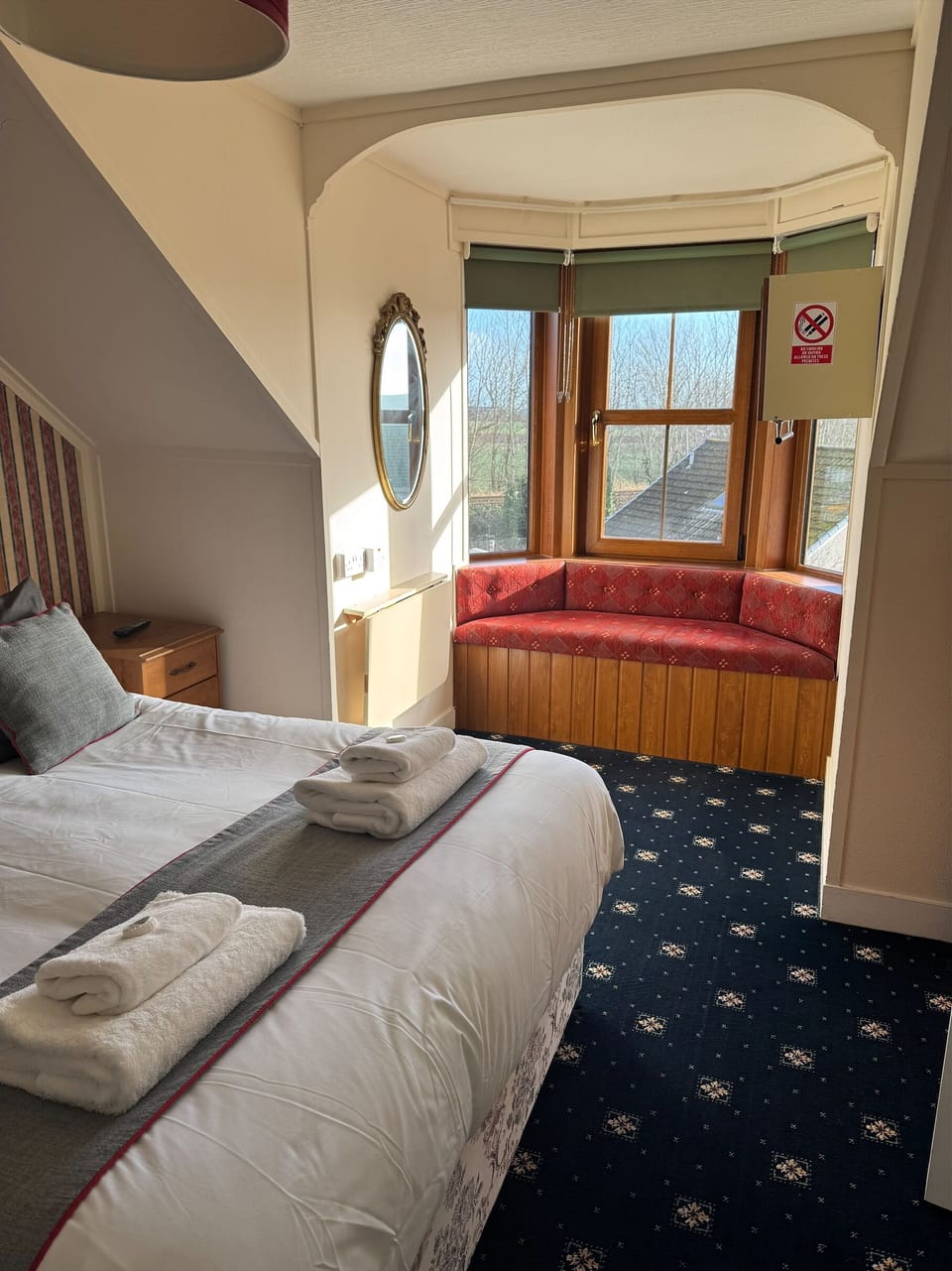 Standard Double Room | Desk, iron/ironing board, free WiFi