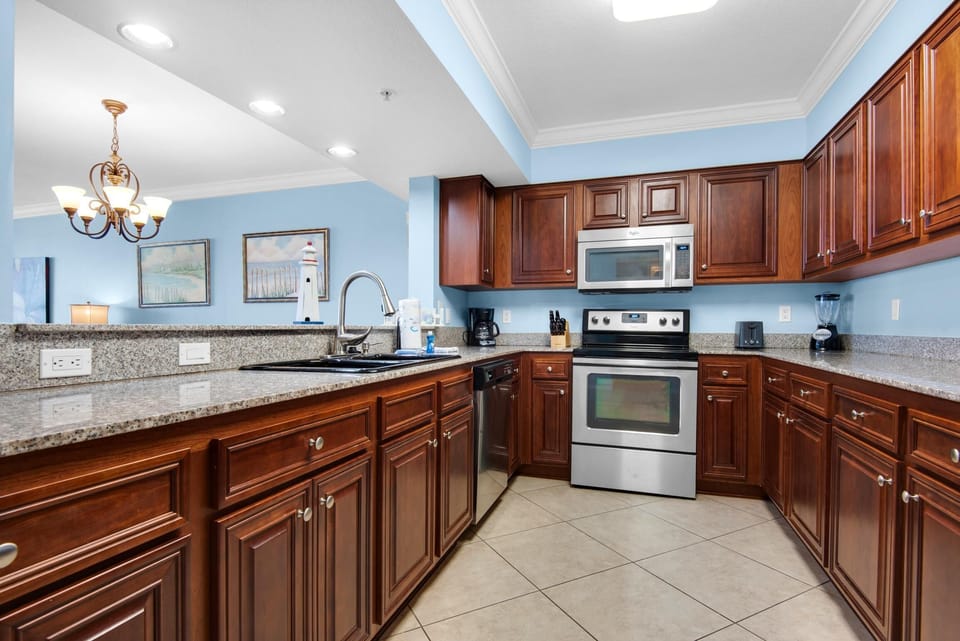 Condo, Multiple Beds (Destin West Bayside Osprey 502) | Private kitchen | Oven, toaster