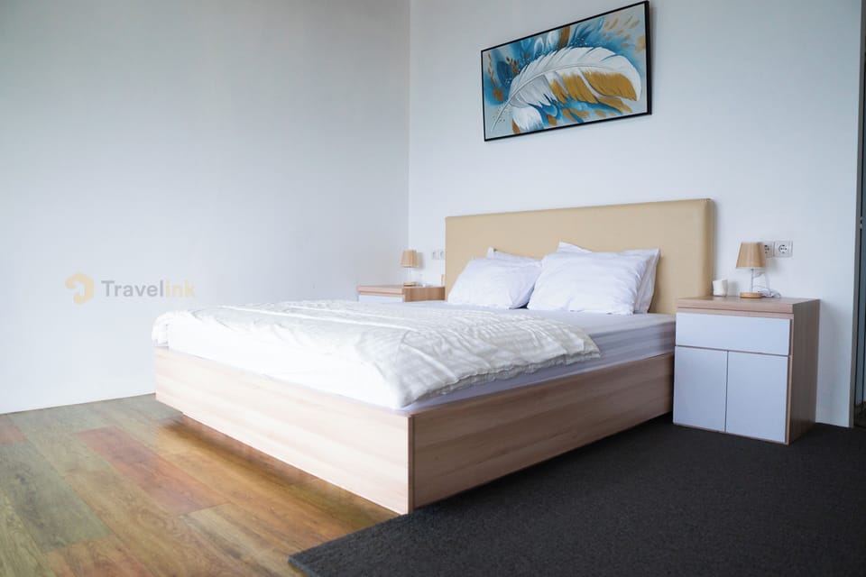 Double Room, Balcony, Valley View | Desk, laptop workspace, soundproofing, iron/ironing board