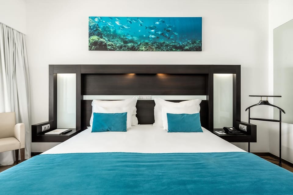 Premium Double or Twin Room, Balcony, Sea View | Hypo-allergenic bedding, minibar, in-room safe, desk
