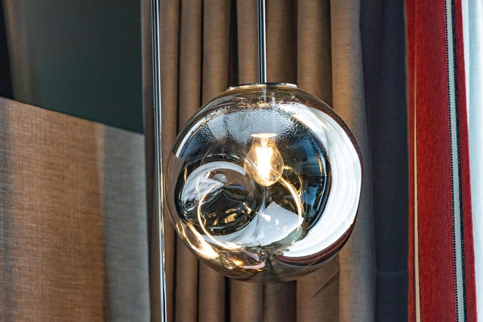 Minibar, in-room safe, desk, free WiFi