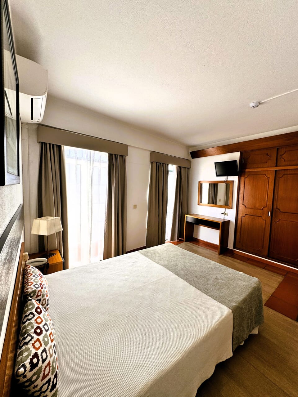 Superior Double Room | Free WiFi, bed sheets