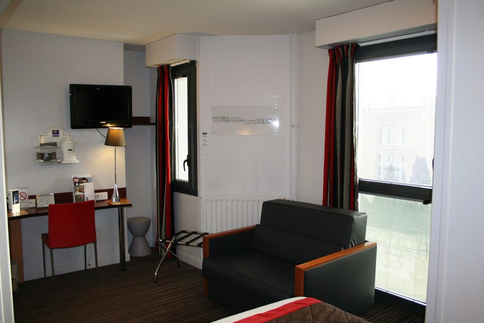 Standard Room, Multiple Beds | Individually furnished, desk, blackout drapes, soundproofing