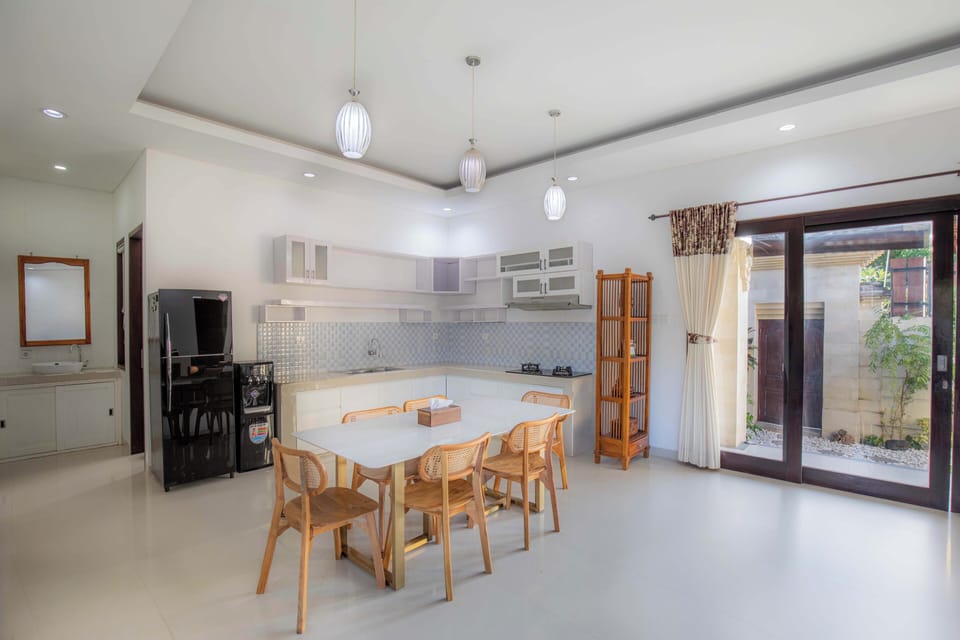 Villa, 4 Bedrooms, Pool View | Private kitchen | Electric kettle