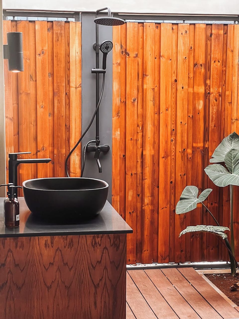 Shower, rainfall showerhead, hair dryer (on request), towels