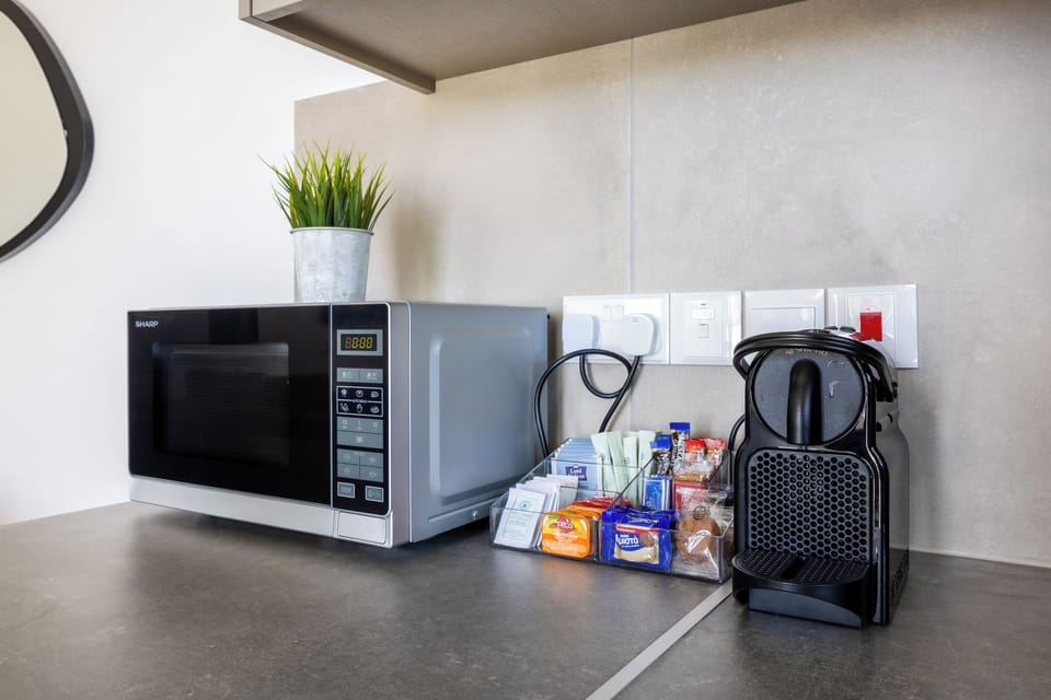 Apartment, 2 Bedrooms, Terrace, City View | Interior