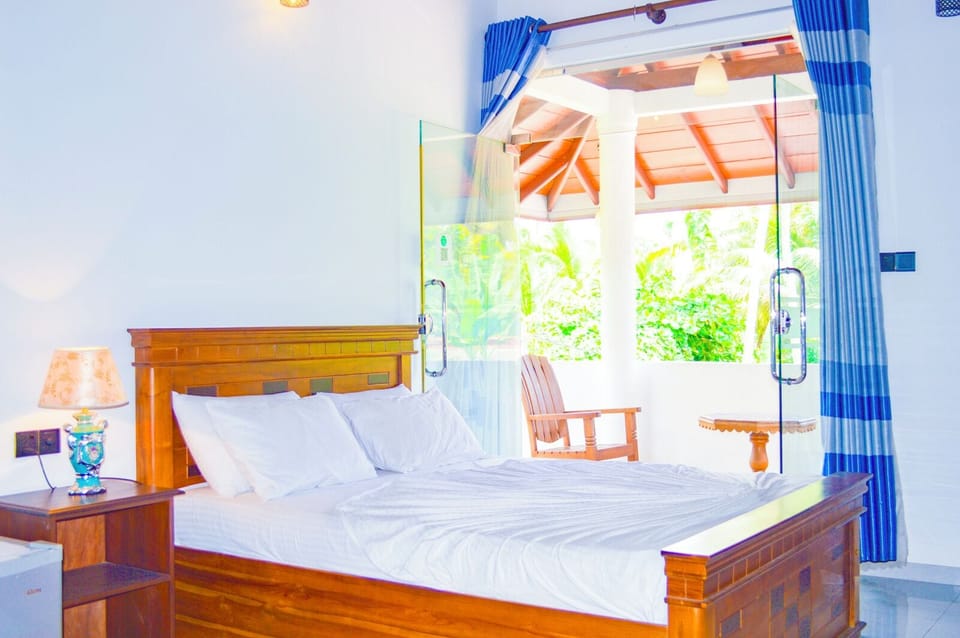 Deluxe Double Room | In-room safe, desk, free WiFi