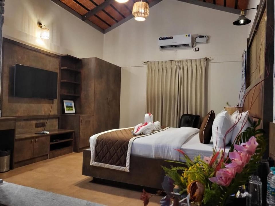 Cottage | 1 bedroom, desk, blackout drapes, free WiFi