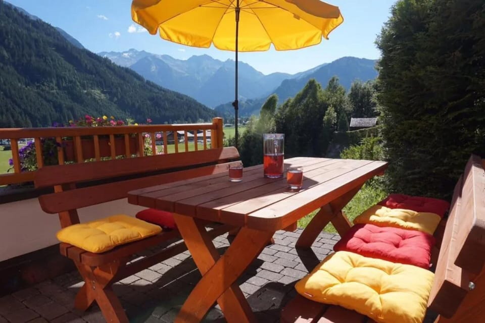 House | Balcony