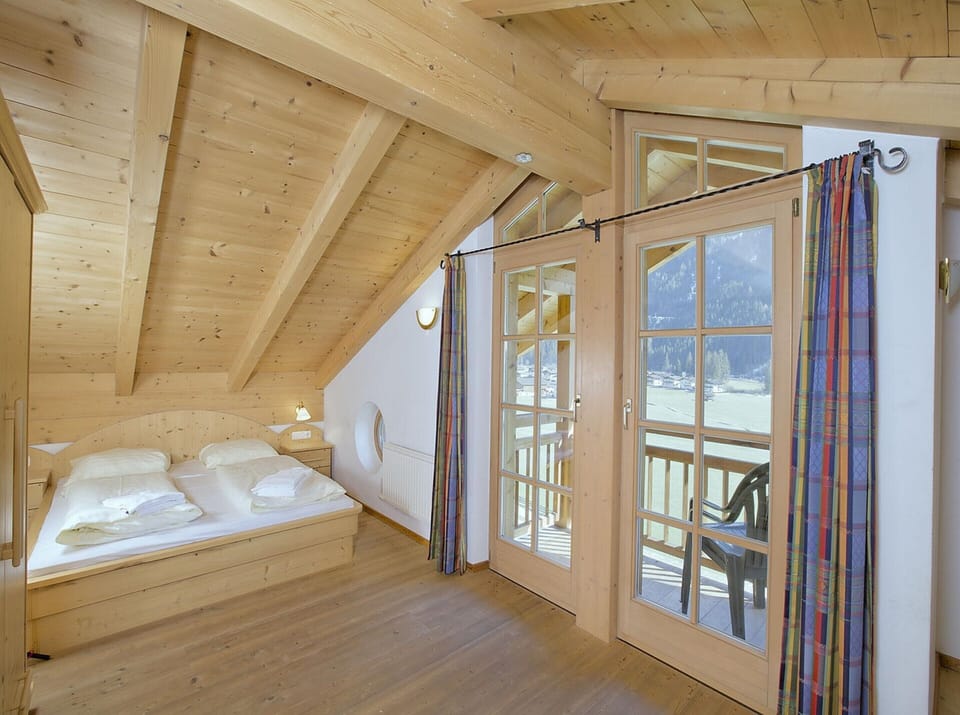 Chalet | 7 bedrooms, bed sheets