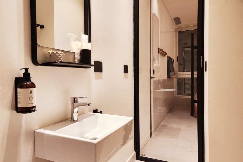 Double Room, City View | Bathroom | Slippers, bidet