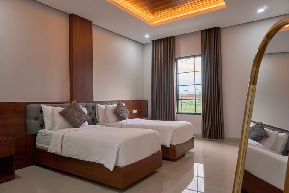 Deluxe Twin Room | Desk, free WiFi